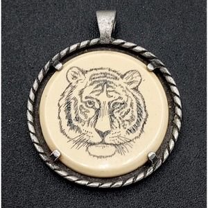 Avon Vintage Tiger Pendant